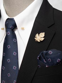 Bộ Suit Đen Gân Kẻ Vuông Modern Fit TGS357